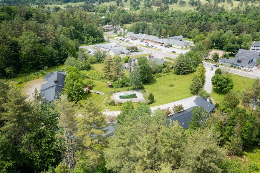 More Photos Of 1007 Mountain Rd, Stowe Hotel For Sale