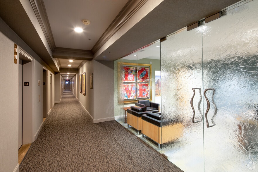 More Photos Of 1608-1614 Walnut St, Philadelphia Office For Lease