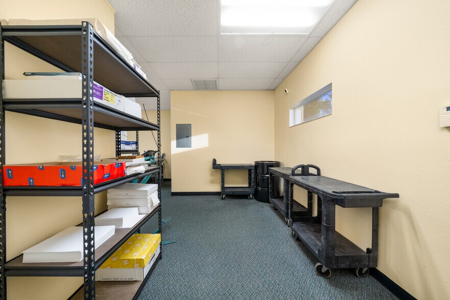 More Photos Of 33 Ryant Blvd, Sebring Medical For Sale