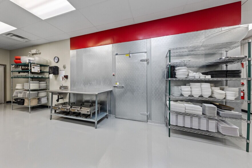 More Photos Of 553 California Ave, Boulder City Restaurant For Sale