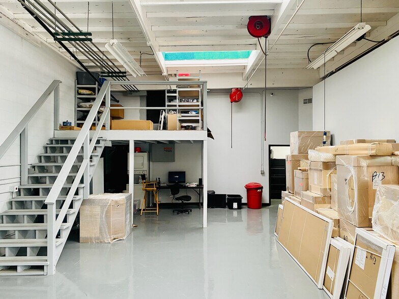 123 Monte Vista Ave, Costa Mesa, CA 92627 Warehouse For Sale