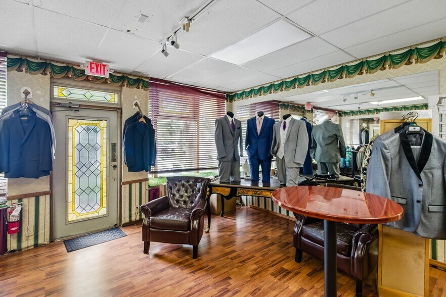 More Photos Of 4066 Broward Blvd, Fort Lauderdale Storefront Retail Office For Sale
