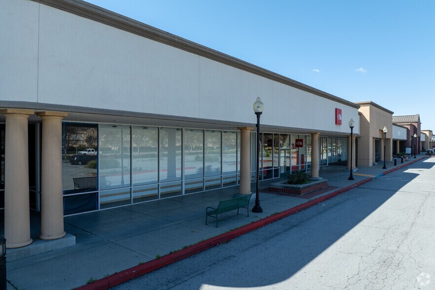More Photos Of 8555 San Ysidro Ave, Gilroy Freestanding For Lease