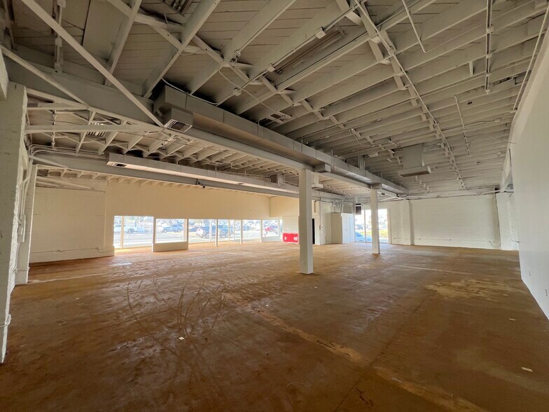 More Photos Of 20502 Hawthorne Blvd, Torrance Freestanding For Sale