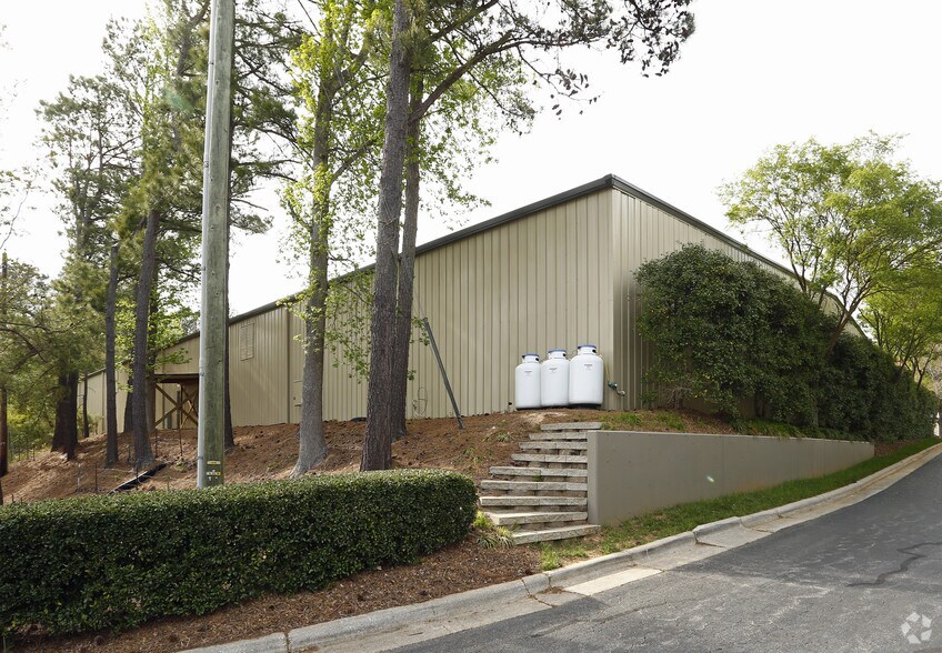 More Photos Of 1413 Transport Dr, Raleigh Warehouse For Lease