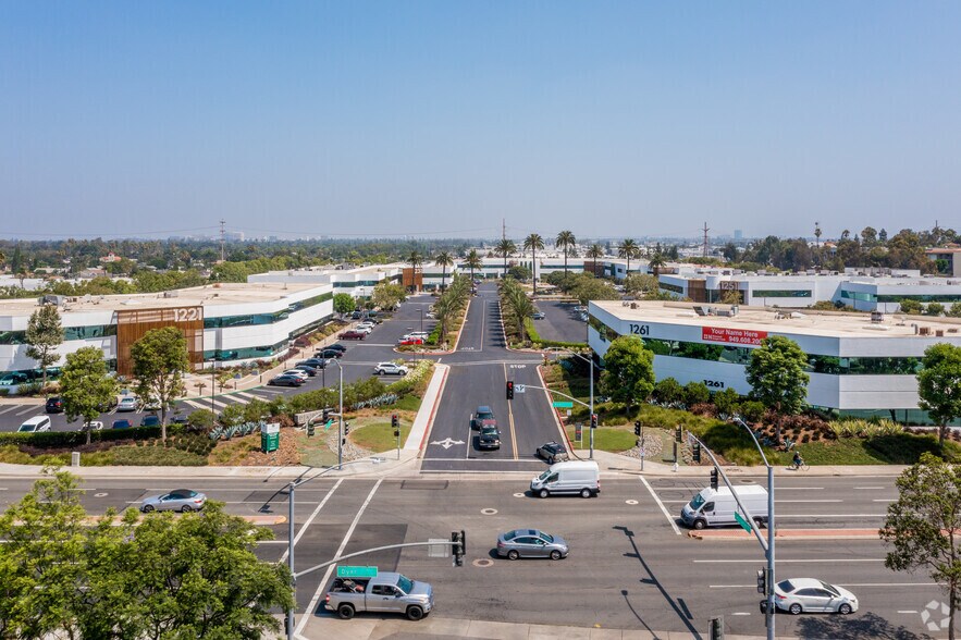 More Photos Of 1231 E Dyer Rd, Santa Ana Office For Sale