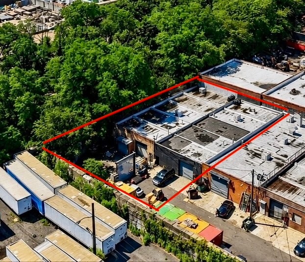 More Photos Of 770 Rockaway Pky, Brooklyn Service For Sale