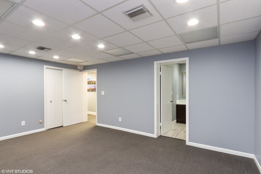 More Photos Of 212 SE 8th St, Fort Lauderdale Office Residential For Sale