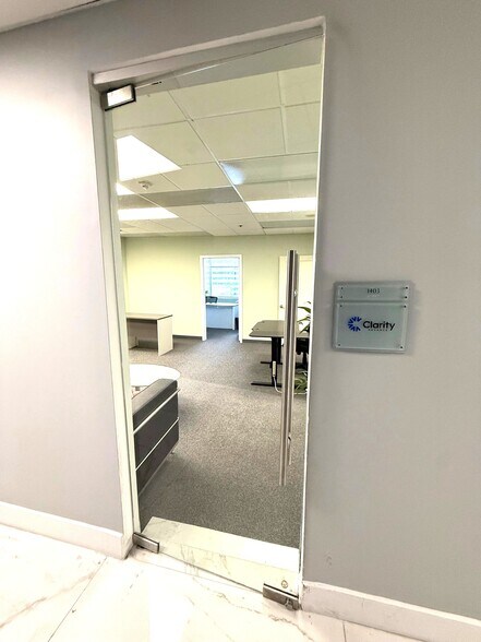 More Photos Of 150 SE 2nd Ave, Miami Office Residential For Sale