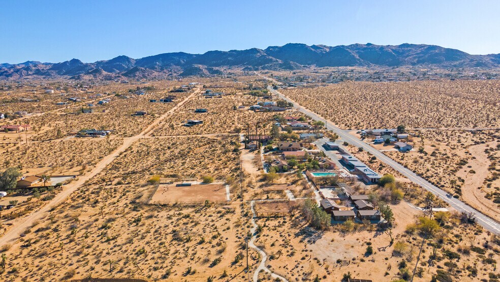 More Photos Of 6889 Sunny Vista Rd, Joshua Tree Lodge Meeting Hall For Sale