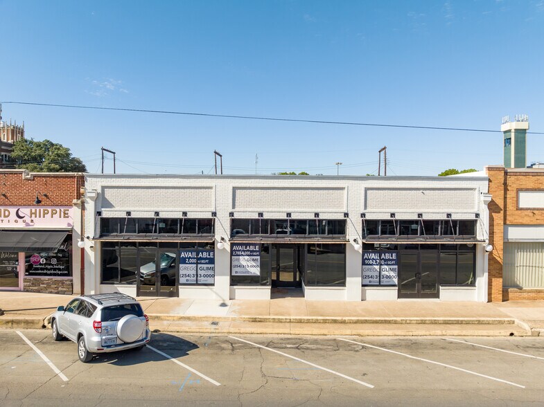 Primary Photo Of 1019 Austin Ave, Waco Storefront For Sale