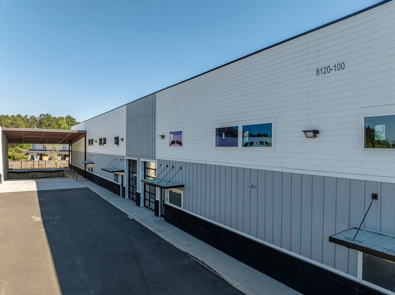 More Photos Of 8120 Windsor Hill Blvd, North Charleston Light Distribution For Lease