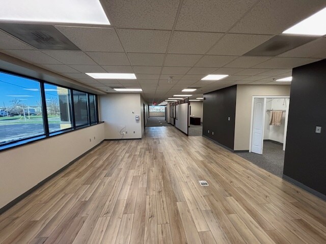 More Photos Of 610 E Walnut St, Evansville Office For Sale