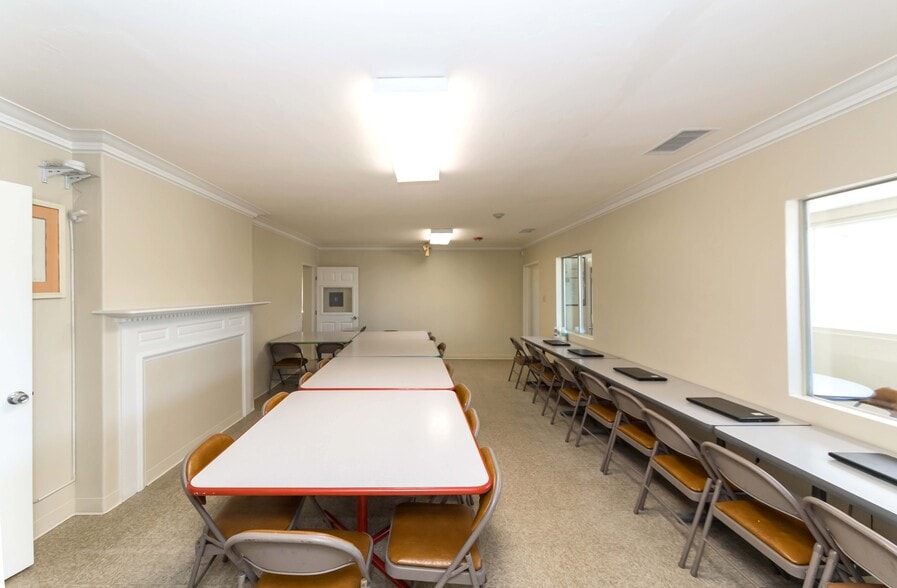 More Photos Of 1555 W Commonwealth Ave, Fullerton Office For Lease