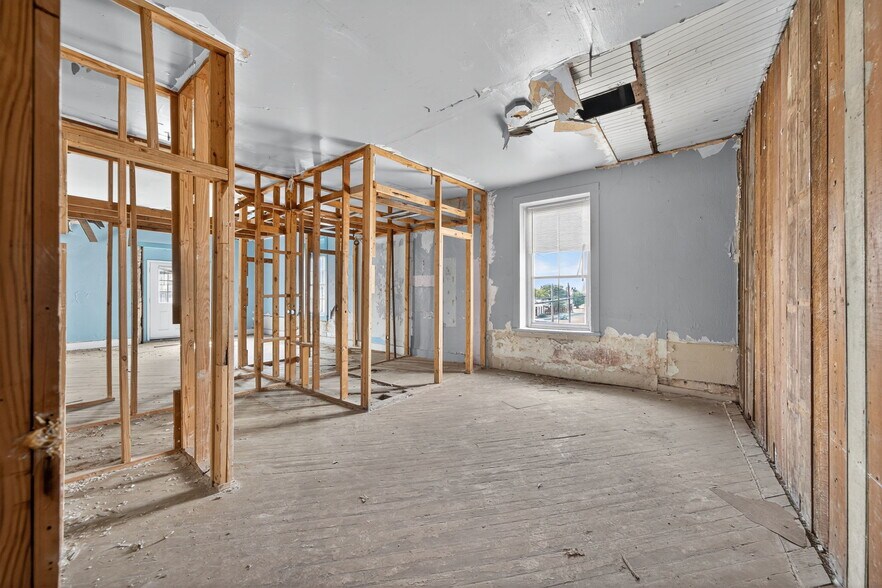 More Photos Of , San Antonio General Retail For Sale