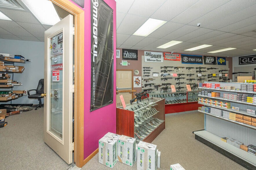 More Photos Of 9074 Market St, North Lima Freestanding For Sale