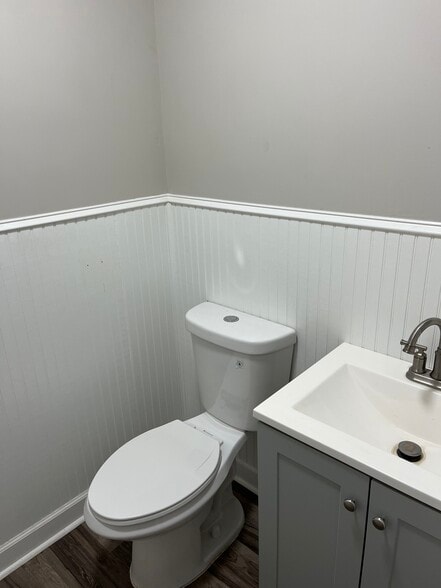 More Photos Of 815 E 66th St, Savannah Medical For Lease