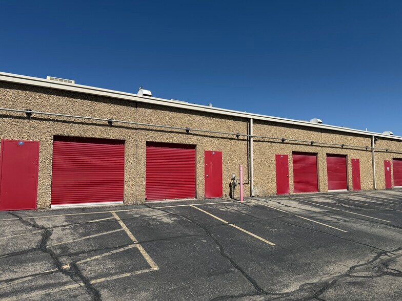 More Photos Of 6000 Welch Ave, El Paso Flex For Sale