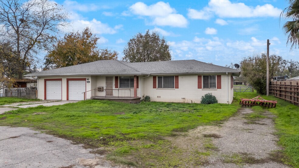 More Photos Of 9676 S Airport Way, Manteca Specialty For Sale