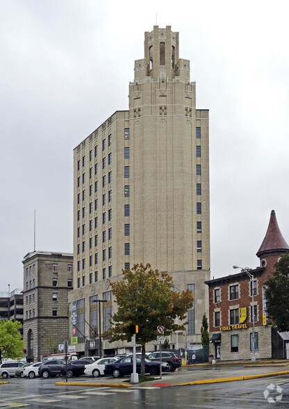 More Photos Of 663 Main Ave, Passaic Office For Lease