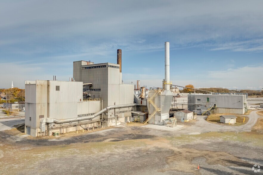 More Photos Of 416 Ford Ave, Alpena Warehouse For Sale