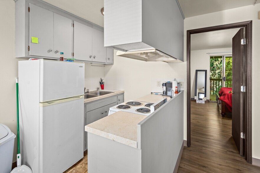 More Photos Of 6630 202nd St SW, Lynnwood Apartments For Sale