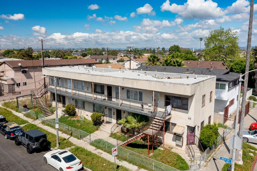 More Photos Of 8325 Avalon Blvd, Los Angeles Apartments For Sale