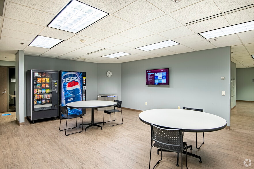 More Photos Of 4600 American Pky, Madison Office For Sale