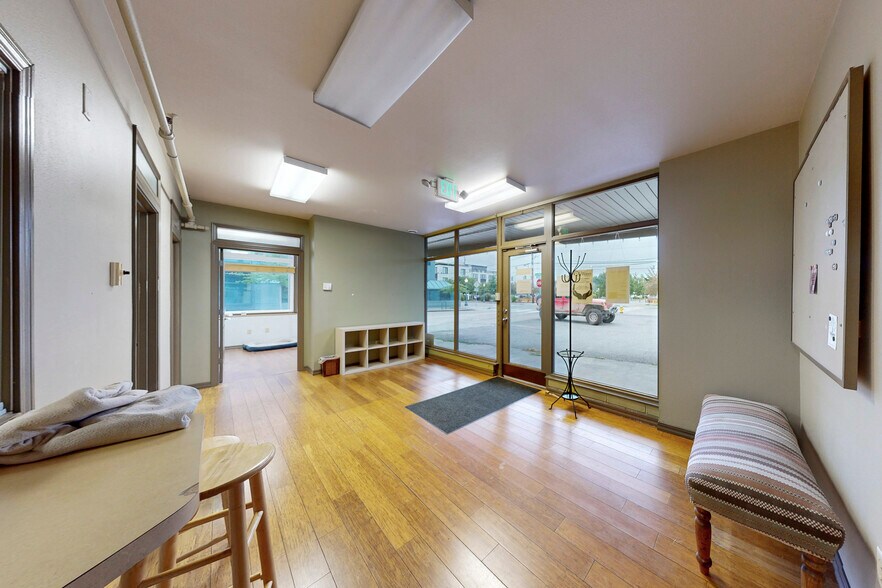 More Photos Of 301-303 Capitol Way N, Olympia Service For Sale