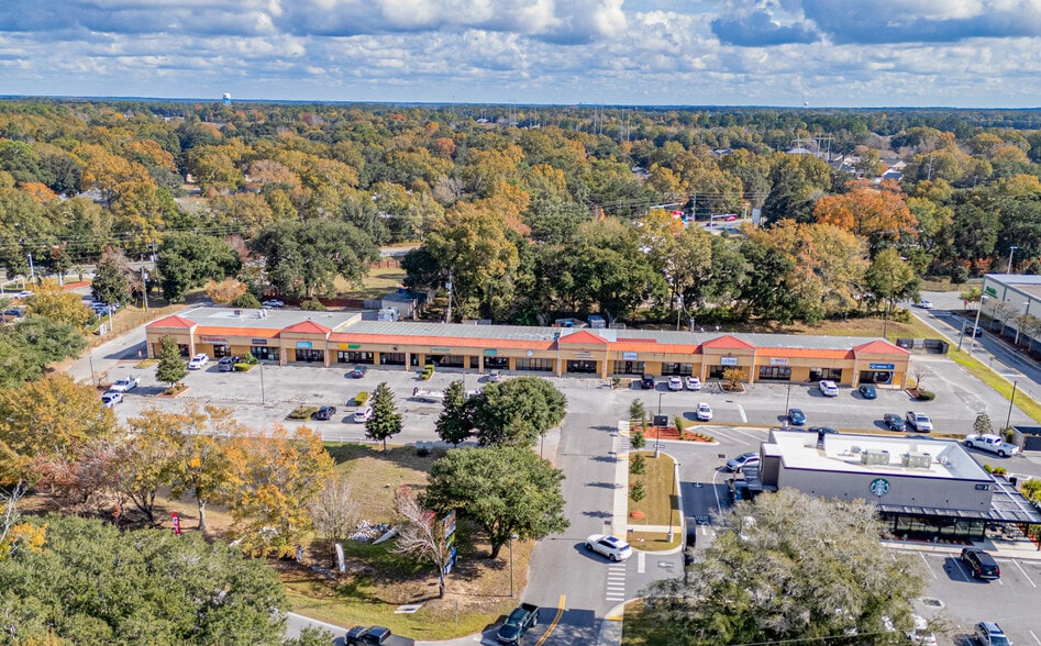 More Photos Of 5624-5646 Woodbine Rd, Pace General Retail For Sale