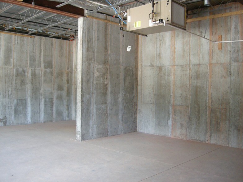 More Photos Of 2550 Highway 82, Glenwood Springs Showroom For Sale