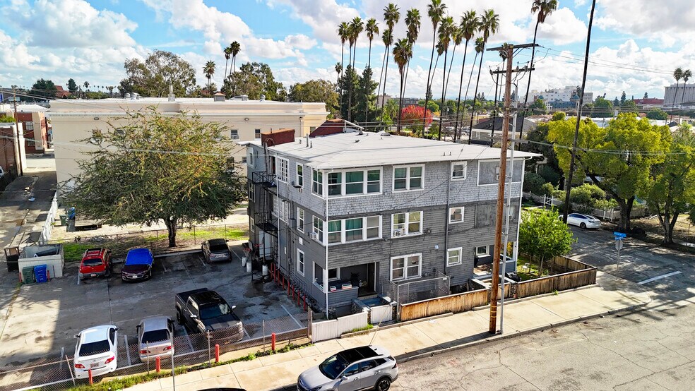 Primary Photo Of 285 W Center St, Pomona Apartments For Sale