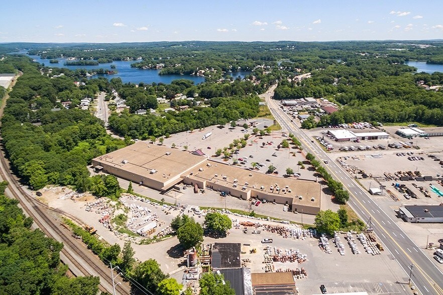 More Photos Of 50 SW Cutoff, Worcester Freestanding For Lease