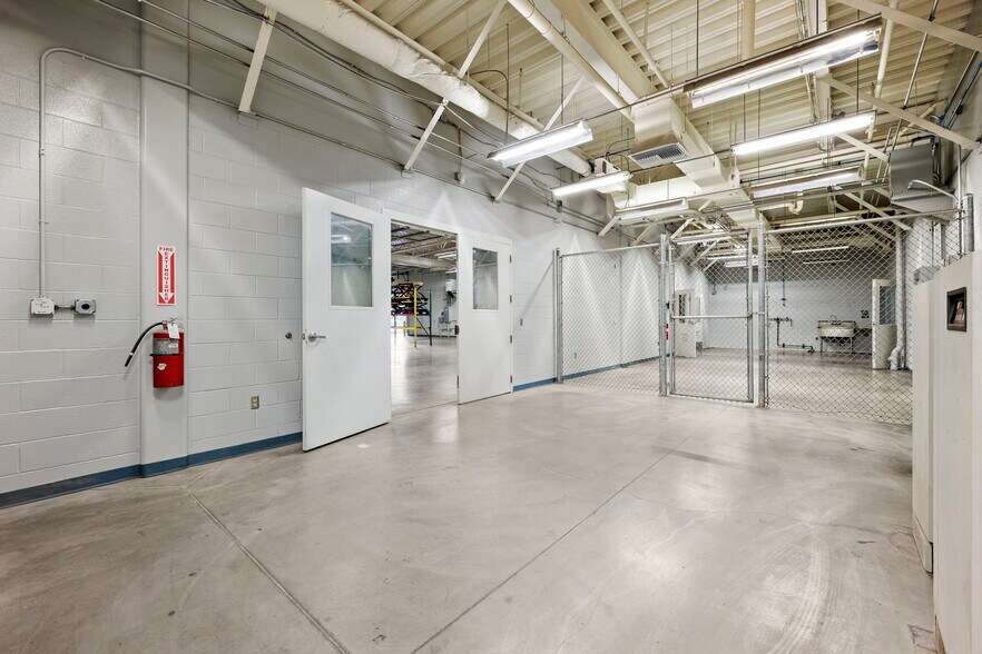 More Photos Of 801 N 2nd St, Berthoud Distribution For Sale