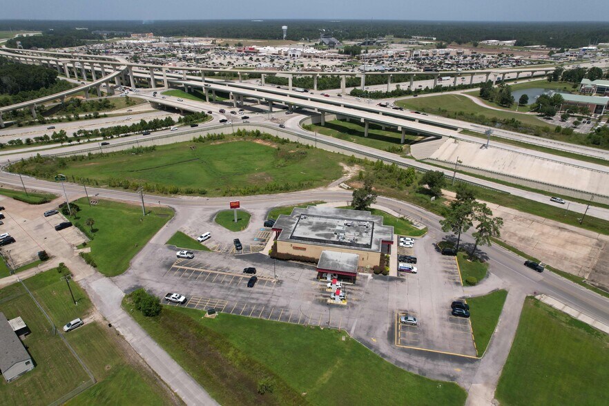 Primary Photo Of 22420 Community Dr, New Caney Bank For Sale