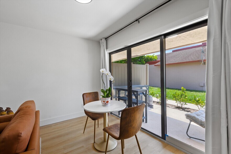More Photos Of 1262 The 12th Fairway, Wellington Apartments For Sale