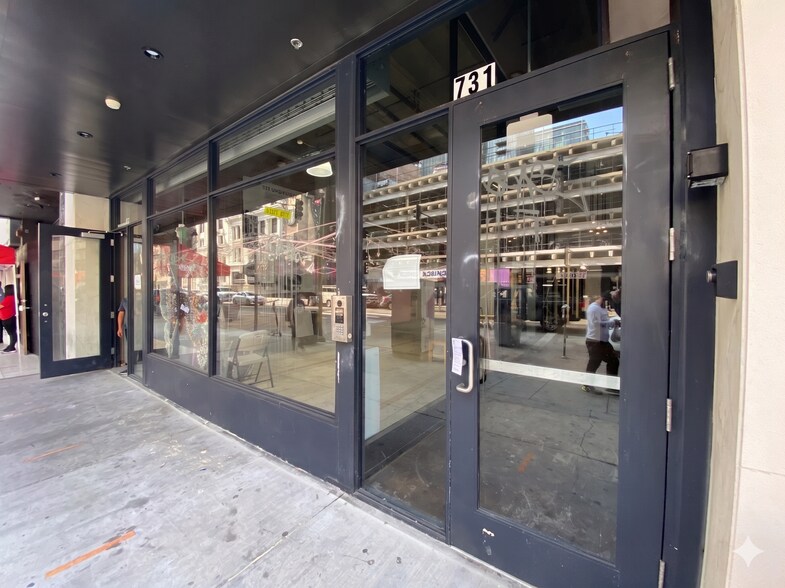 More Photos Of 731 S Broadway, Los Angeles Loft Creative Space For Lease