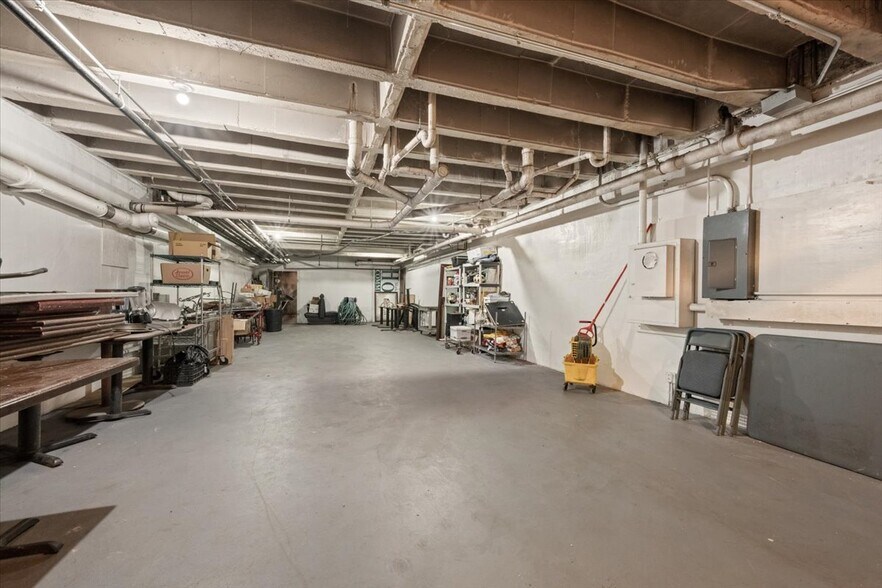 More Photos Of 7321 Madison St, Forest Park Restaurant For Sale