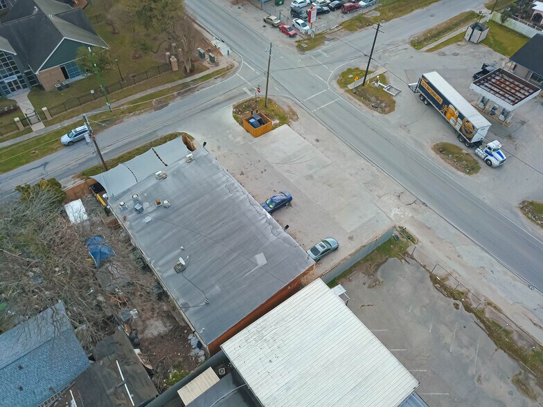 More Photos Of 515 Berry Rd, Houston Freestanding For Lease