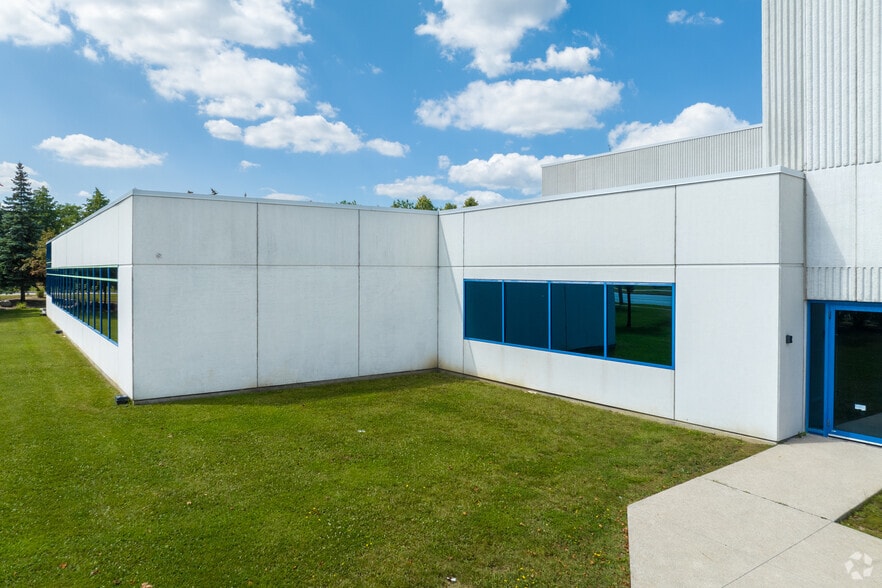More Photos Of 35 Precidio Ct, Brampton Warehouse For Sale