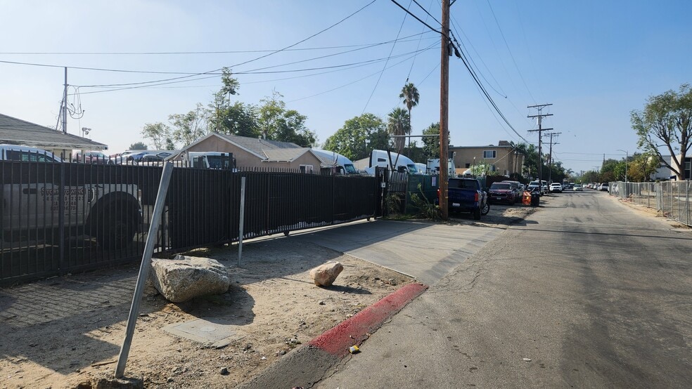 More Photos Of 11942 Allegheny St, Sun Valley Land For Sale