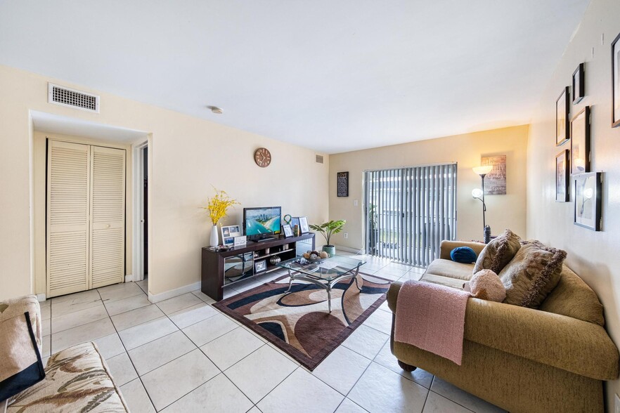 More Photos Of 2221 NW 58th Ave, Lauderhill Apartments For Sale