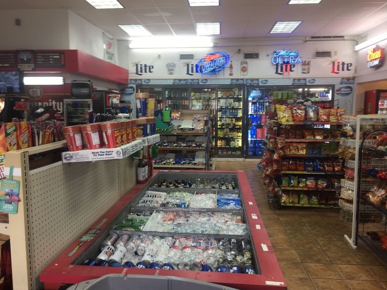 More Photos Of 742 Hwy 146, Dayton Convenience Store For Sale