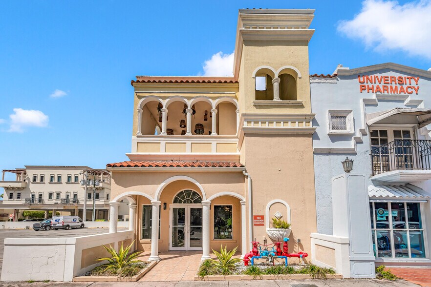 More Photos Of 223 Valencia Ave, Coral Gables Restaurant For Lease