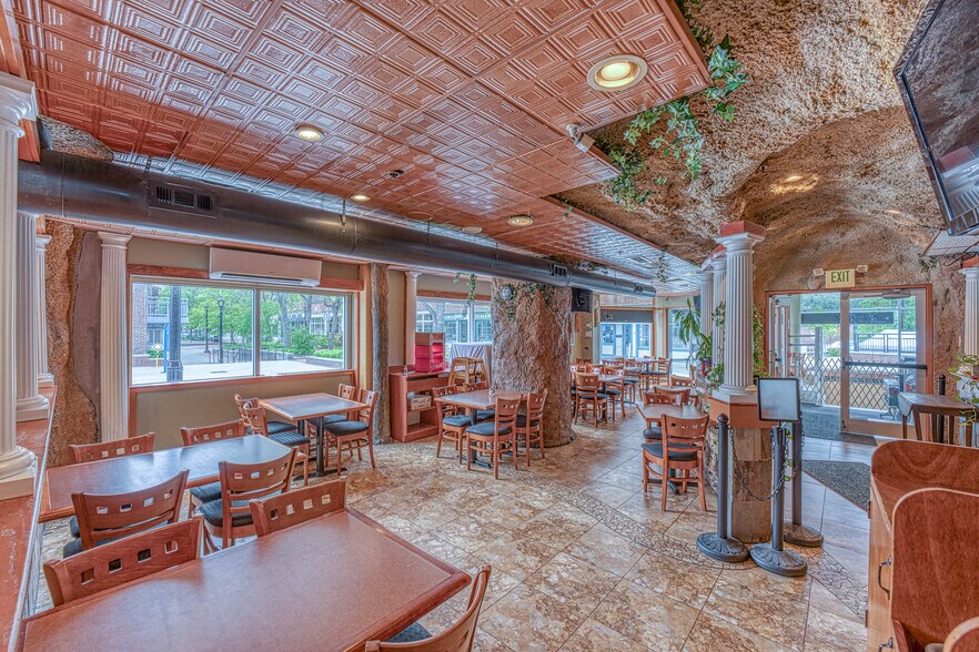 More Photos Of 45 Hanover St, Lebanon Restaurant For Lease