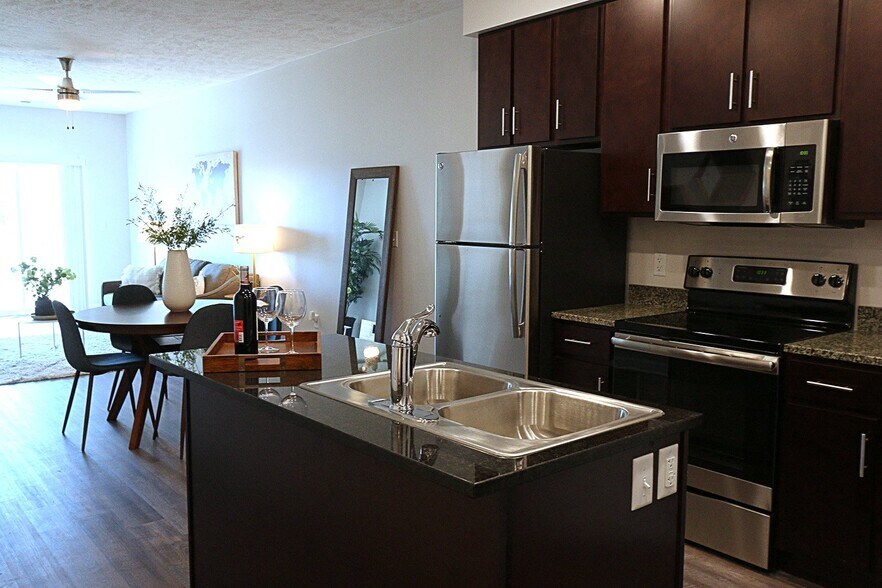 More Photos Of 1015 N 16th St, Omaha Apartments For Sale