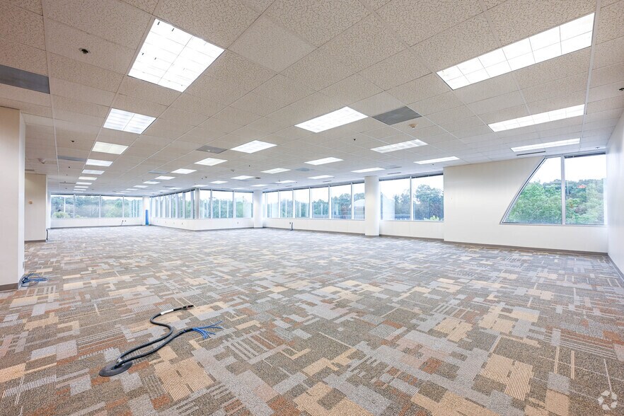 More Photos Of 7501 Boulder View Dr, North Chesterfield Unknown For Lease