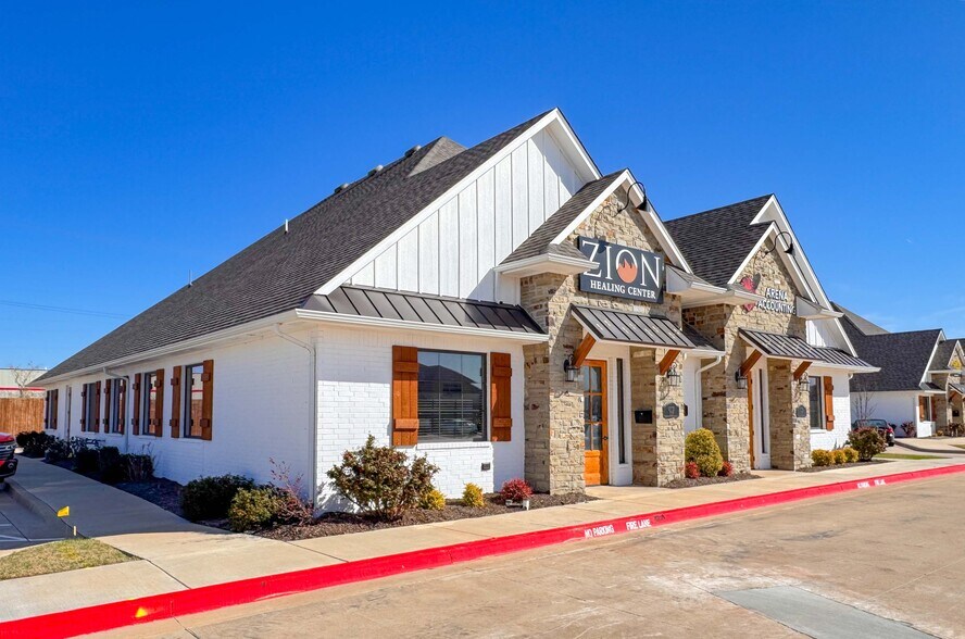 More Photos Of 1111 Magnolia Ct, Moore Office For Lease