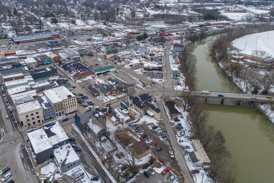 More Photos Of 217-221 S Main St, Cynthiana Apartments For Sale