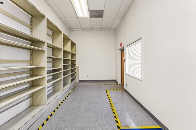 More Photos Of 1596 NW Washington Blvd, Grants Pass Industrial For Sale